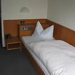 Pension Zur Harburg 3*