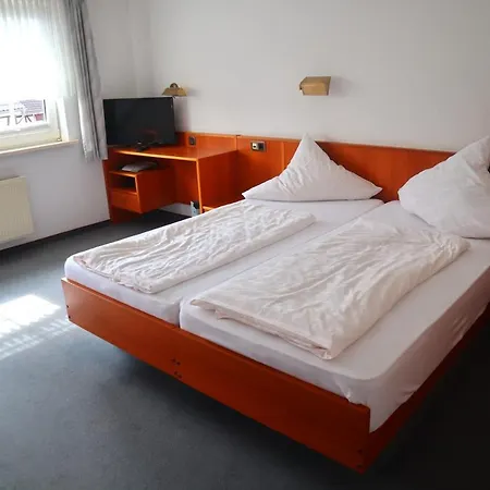Otel Pension Zur Harburg