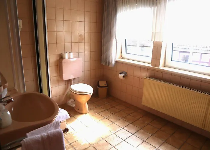 Otel Pension Zur Harburg