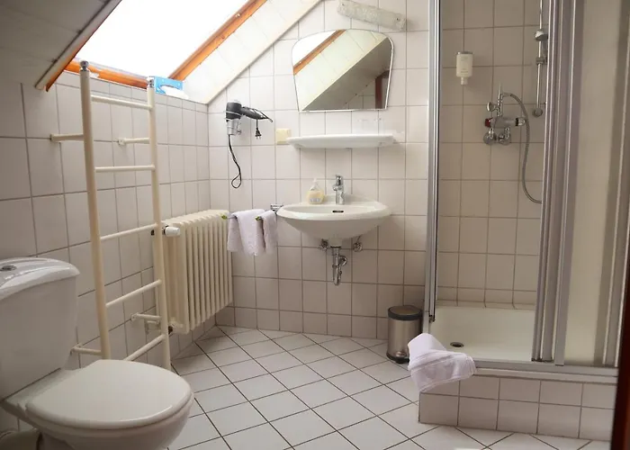 Otel Pension Zur Harburg